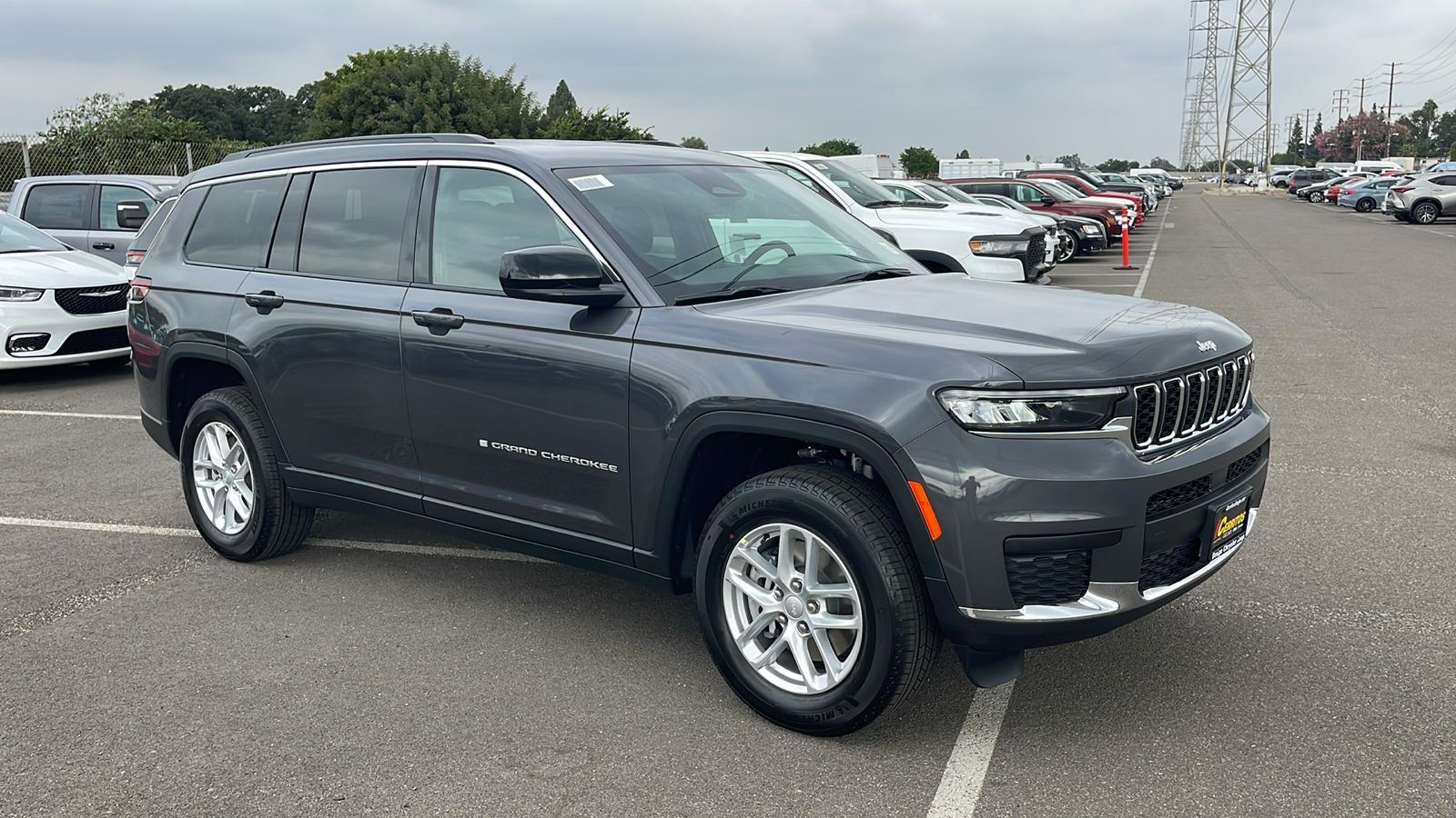 2025 Jeep Grand Cherokee L Laredo X 8