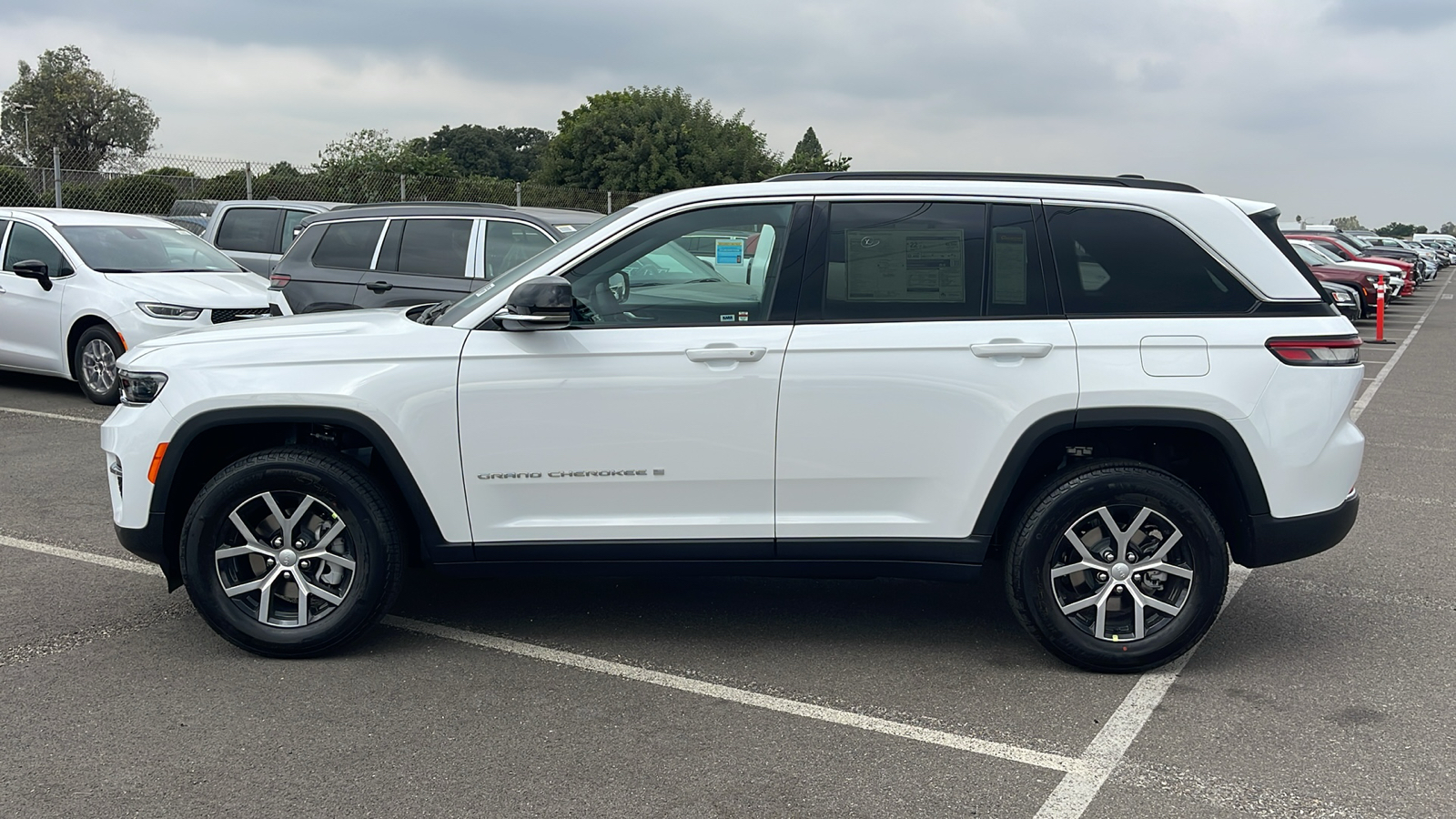 2025 Jeep Grand Cherokee Limited 3