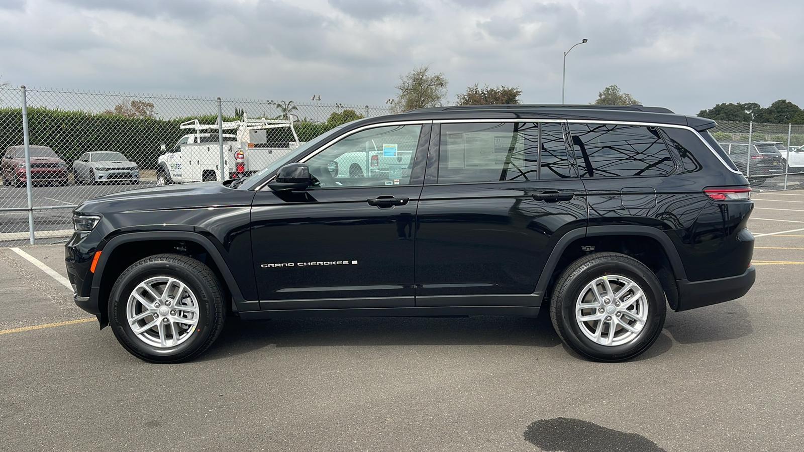 2025 Jeep Grand Cherokee L Laredo X 3