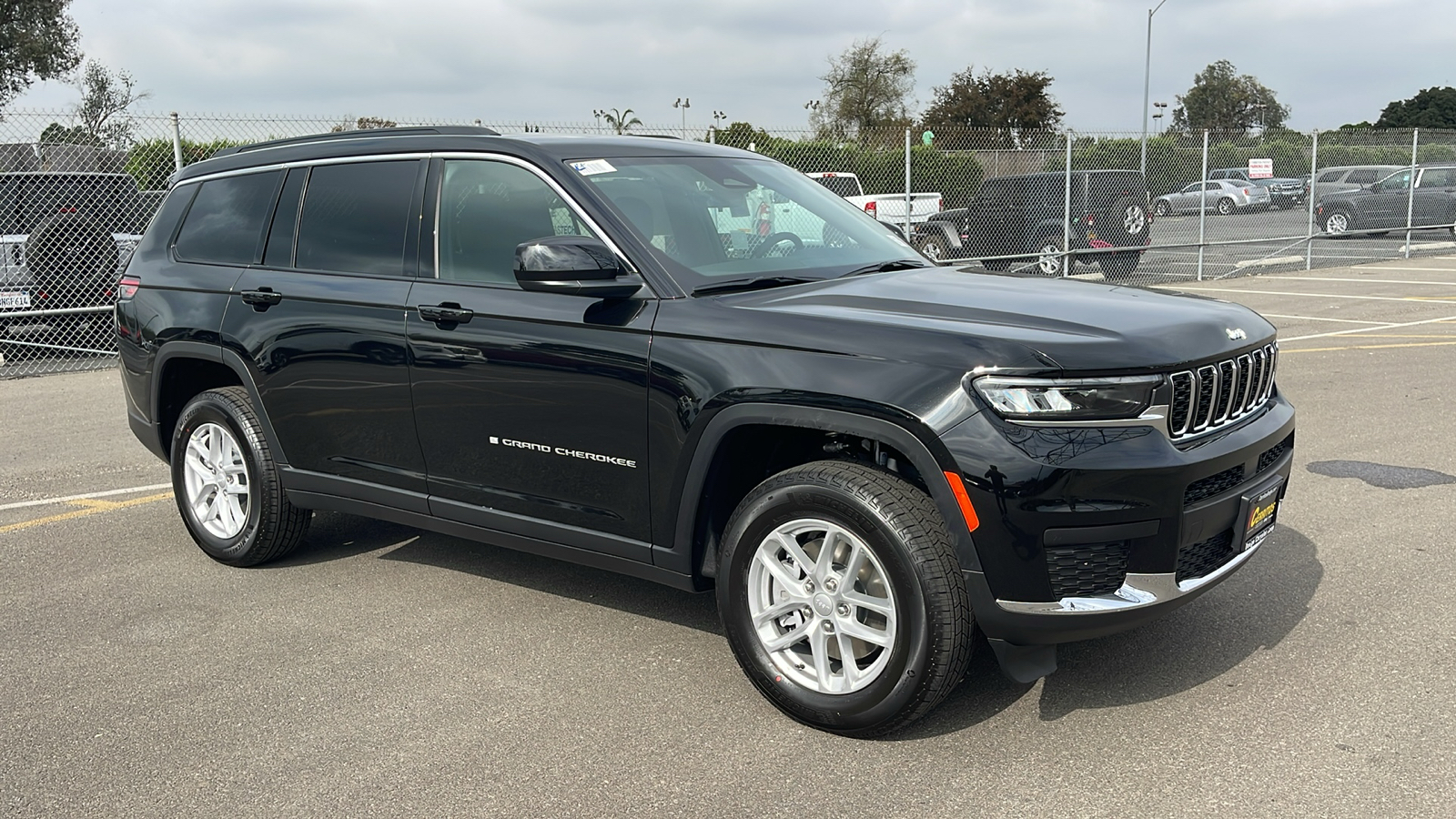 2025 Jeep Grand Cherokee L Laredo X 8