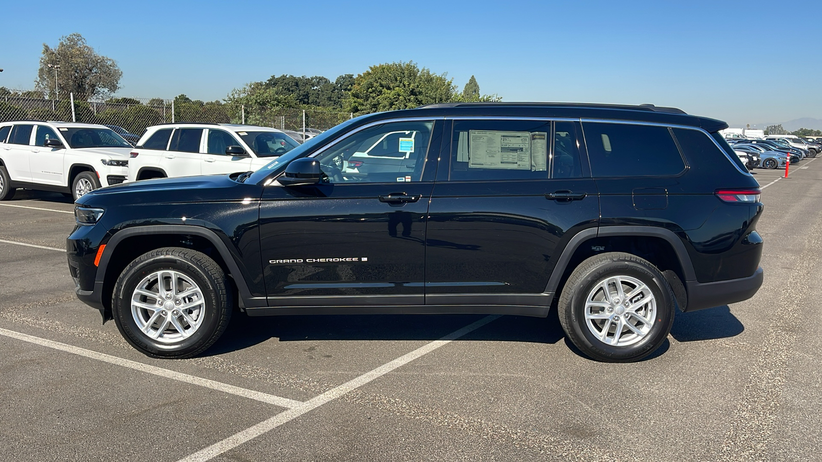 2025 Jeep Grand Cherokee L Laredo X 3