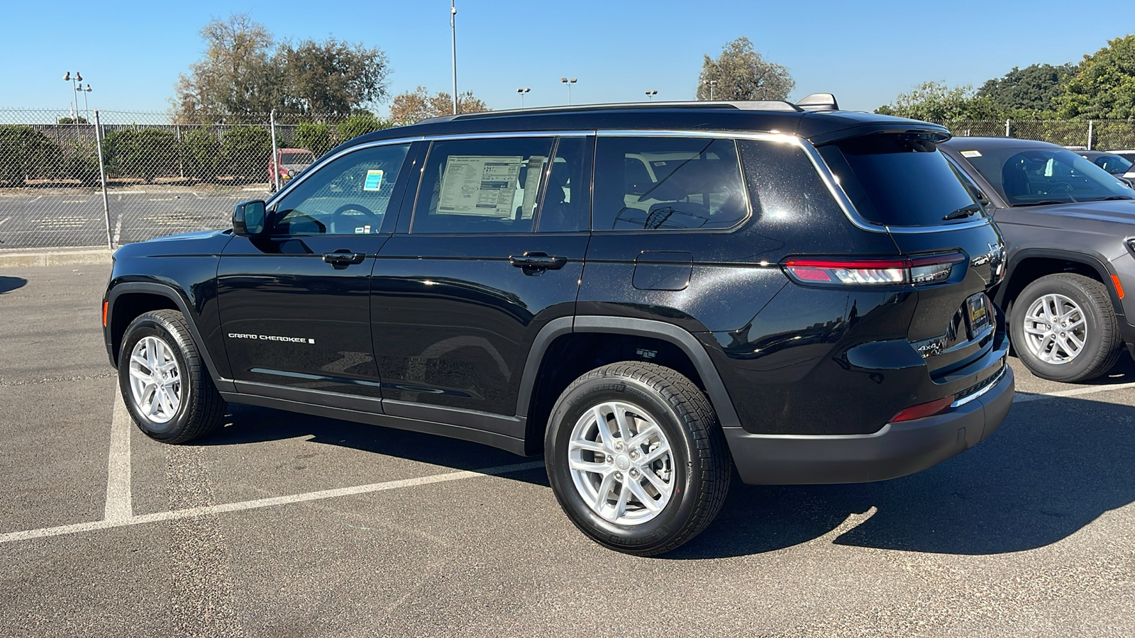 2025 Jeep Grand Cherokee L Laredo X 4