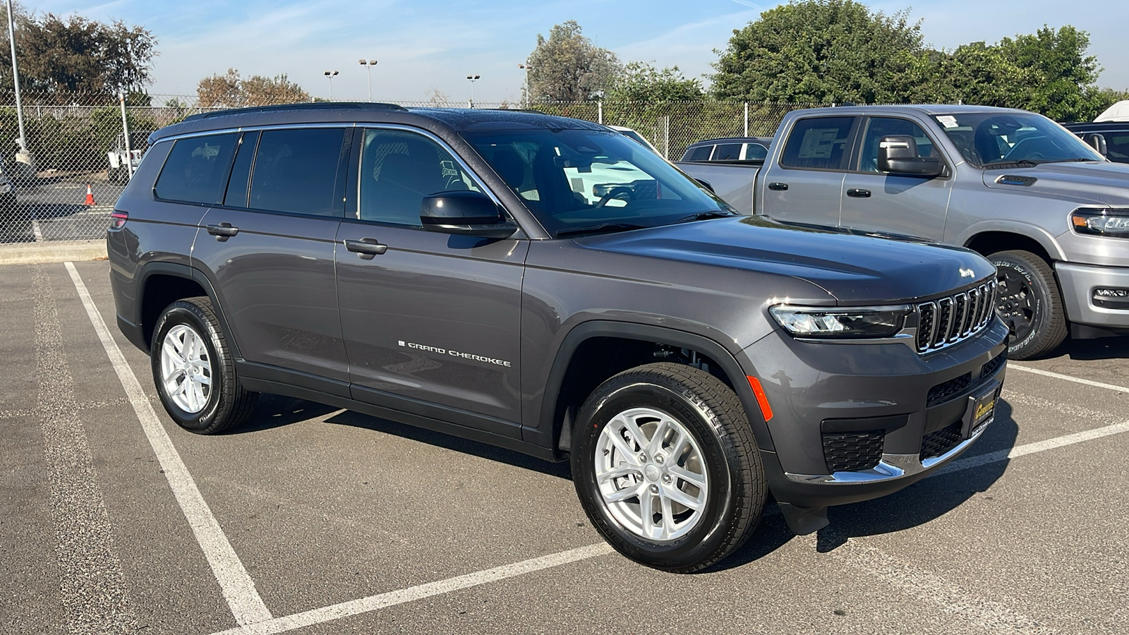 2025 Jeep Grand Cherokee L Laredo X 8