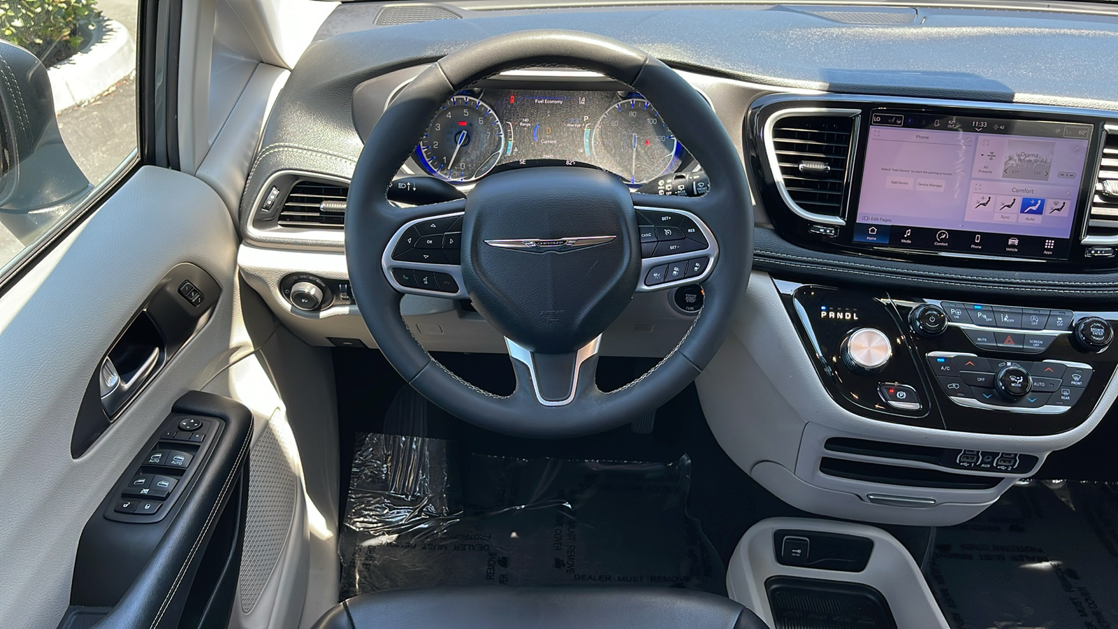 2023 Chrysler Pacifica Touring L 12