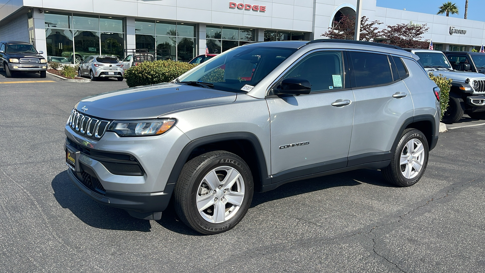 2022 Jeep Compass Latitude 2