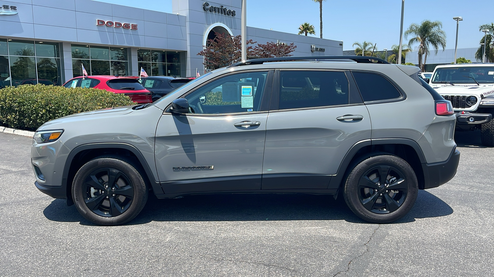 2023 Jeep Cherokee Altitude Lux 3