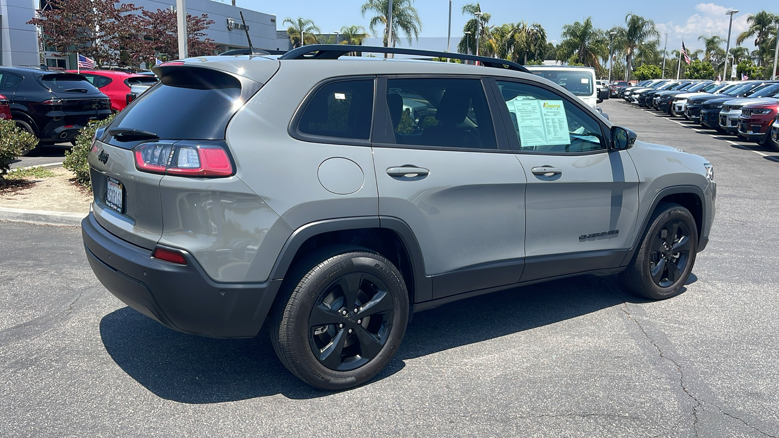 2023 Jeep Cherokee Altitude Lux 6