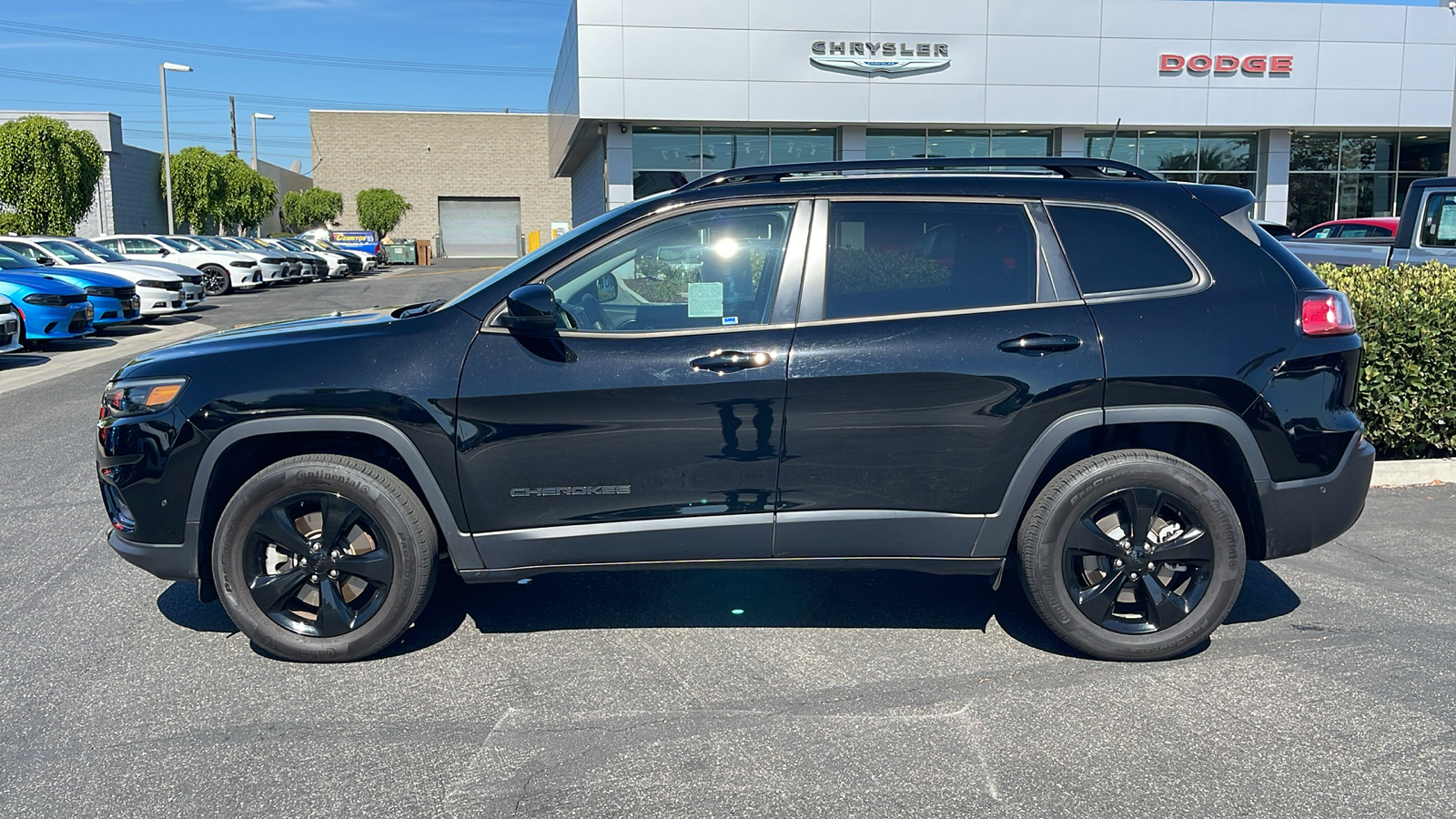 2023 Jeep Cherokee Altitude Lux 3