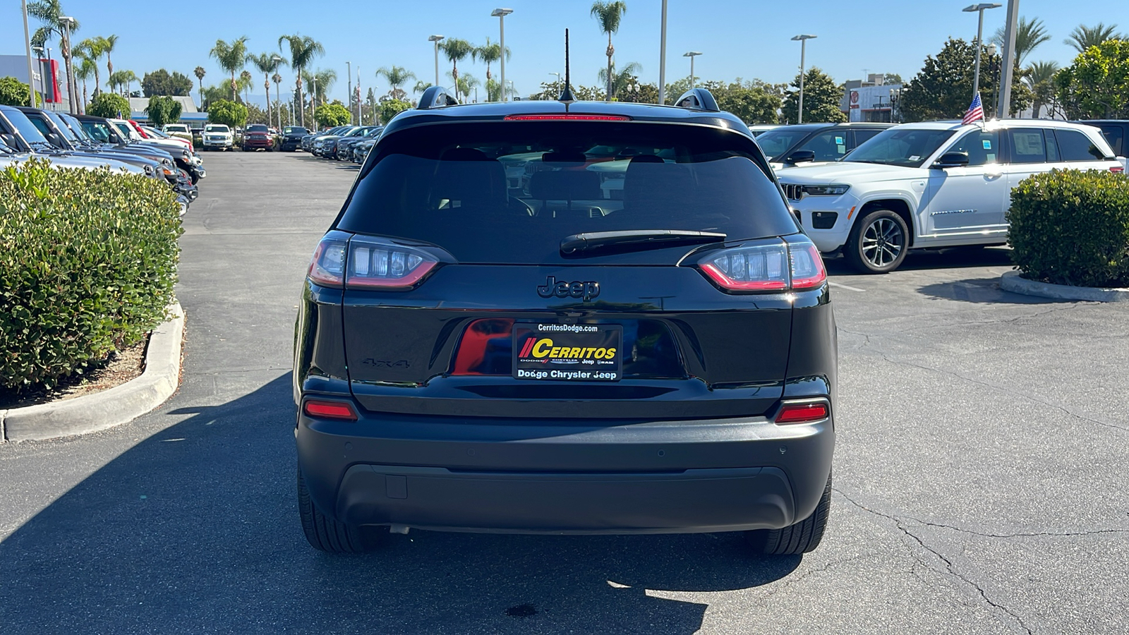 2023 Jeep Cherokee Altitude Lux 5