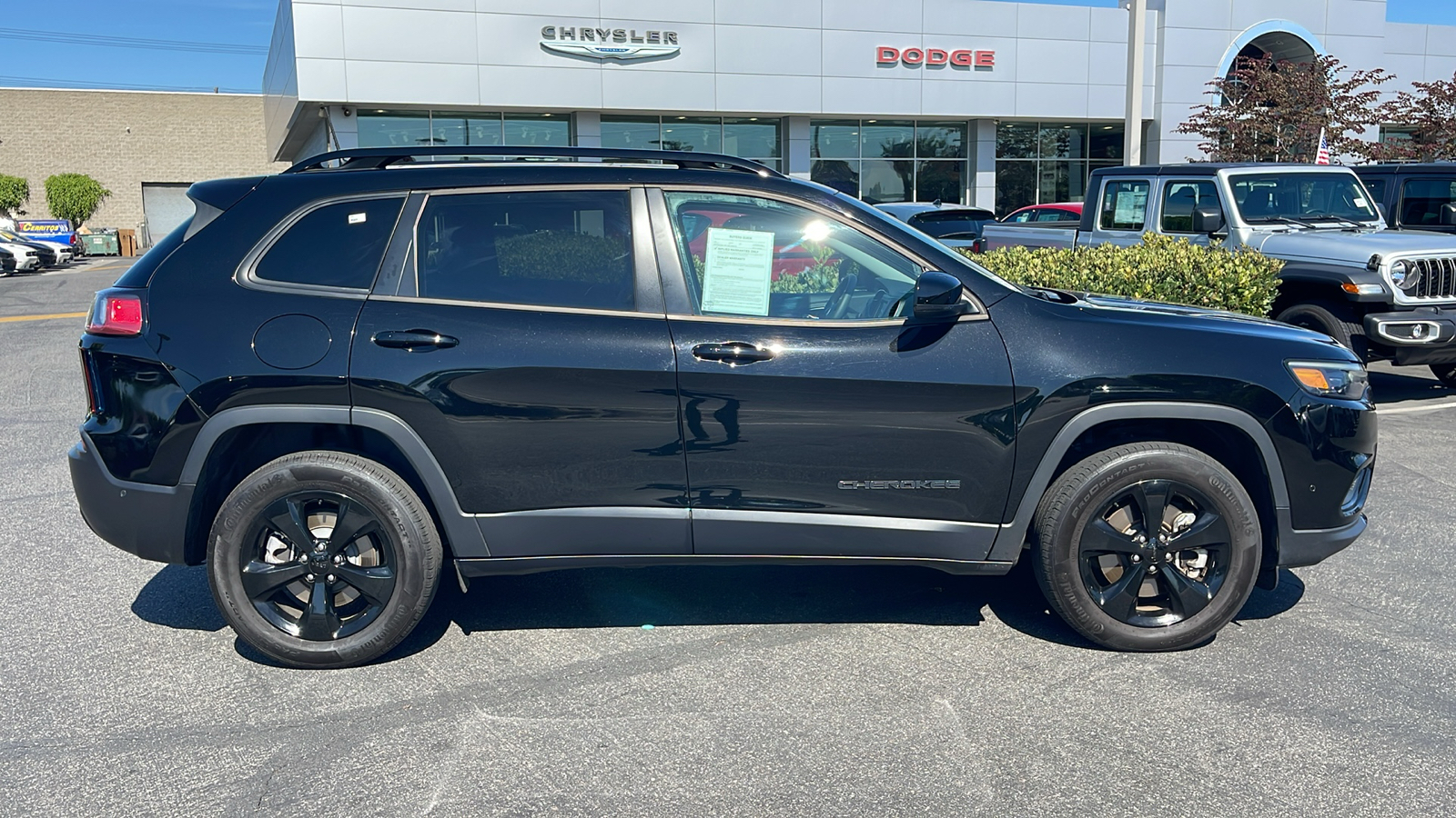 2023 Jeep Cherokee Altitude Lux 7