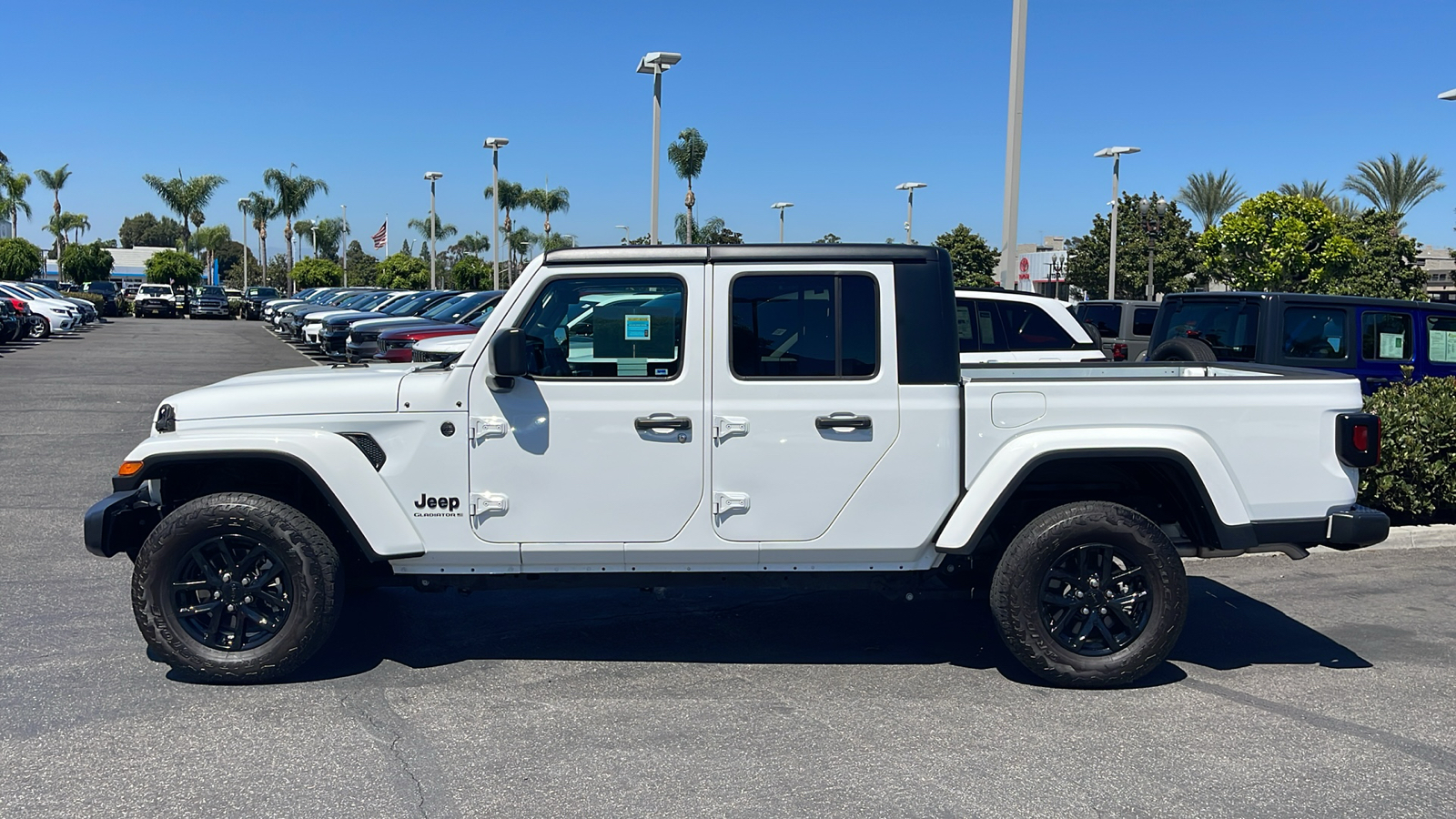 2023 Jeep Gladiator Sport S 3