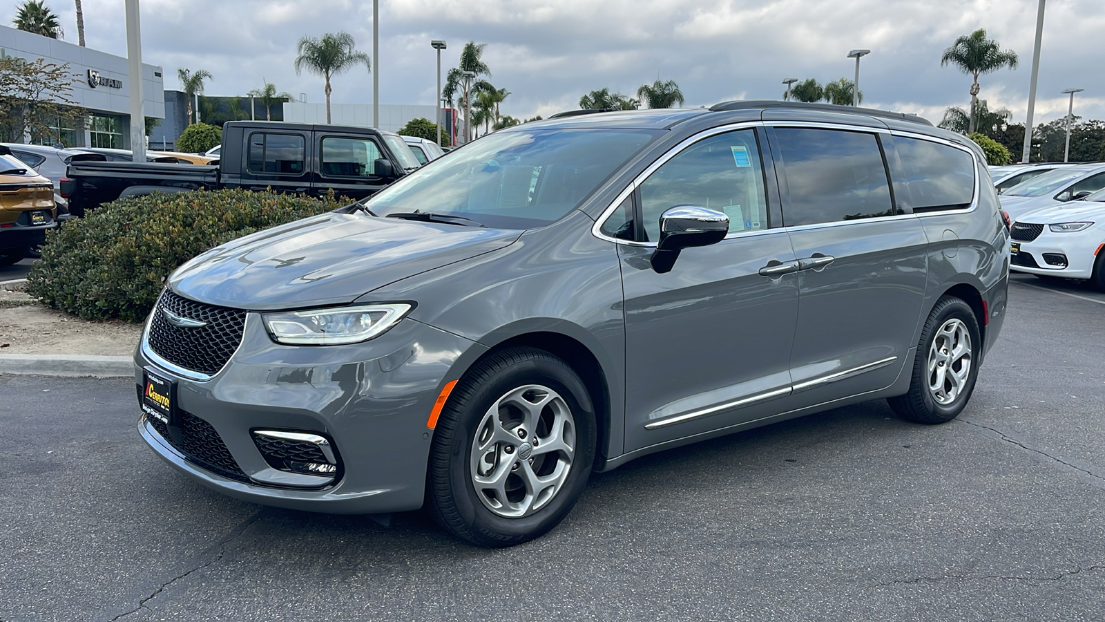 2023 Chrysler Pacifica Limited 2