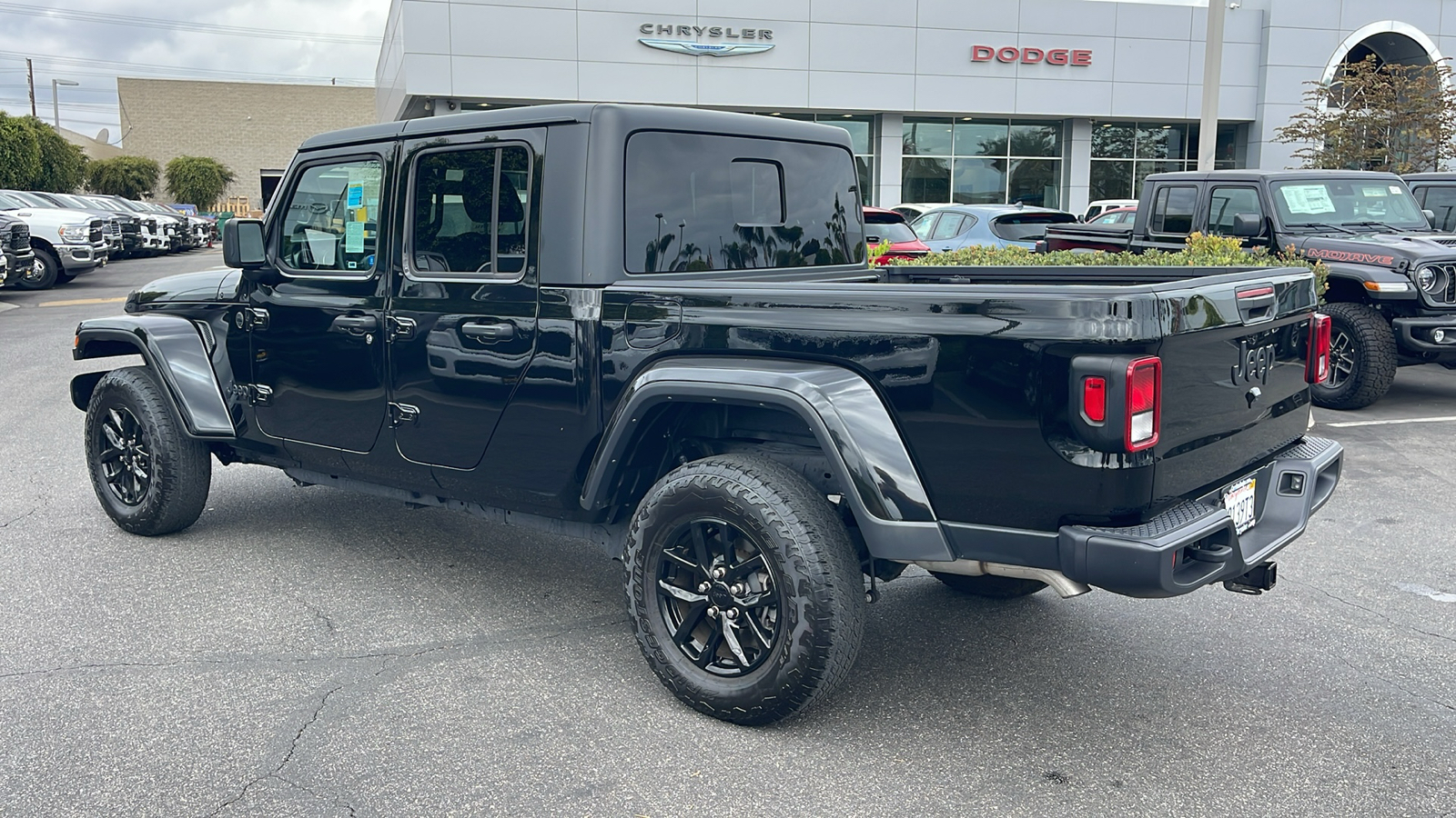 2023 Jeep Gladiator Sport S 4