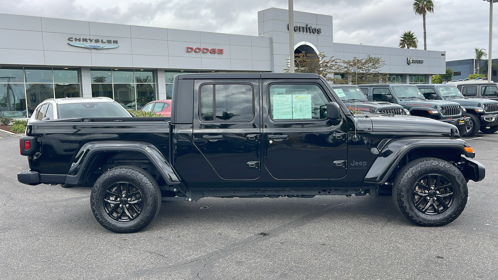 2023 Jeep Gladiator Sport S 7