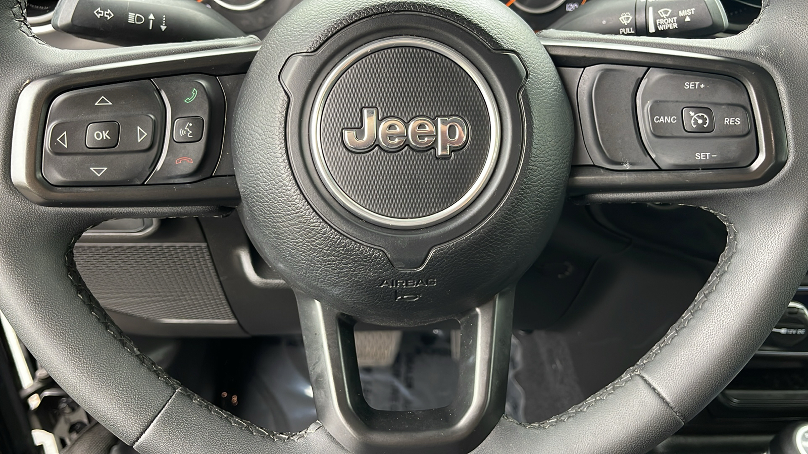 2023 Jeep Gladiator Sport S 18