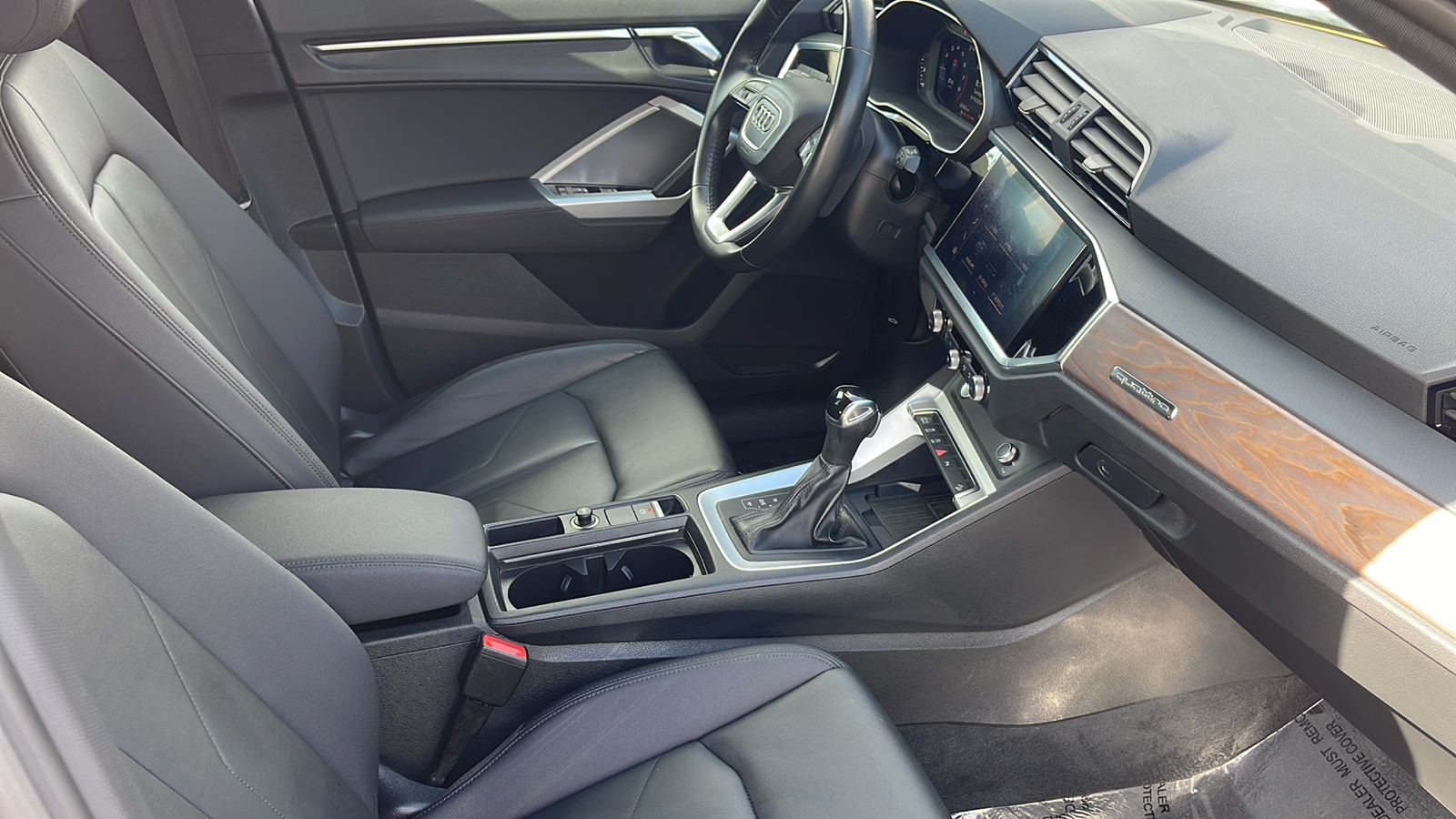 2020 Audi Q3 Premium Plus 28