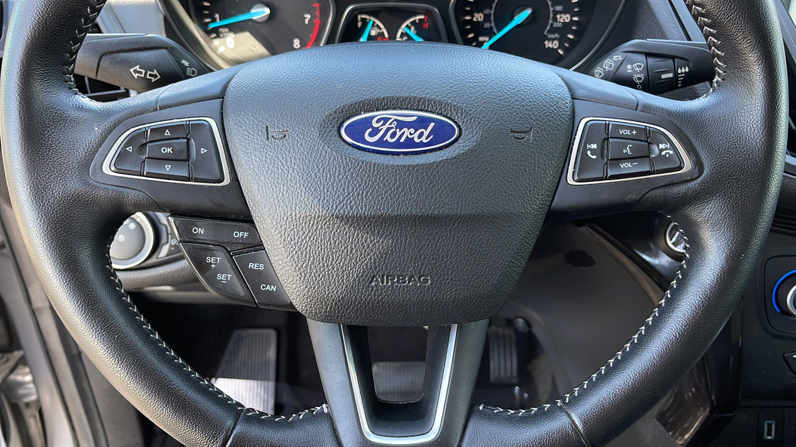 2019 Ford Escape SEL 18