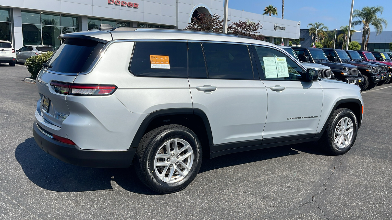 2021 Jeep Grand Cherokee L Laredo 6