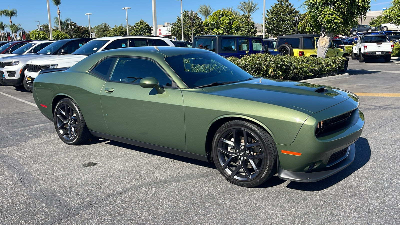 2022 Dodge Challenger GT 8