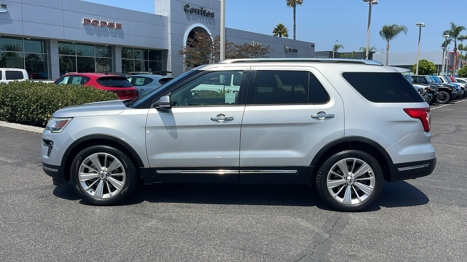 2019 Ford Explorer Limited 3