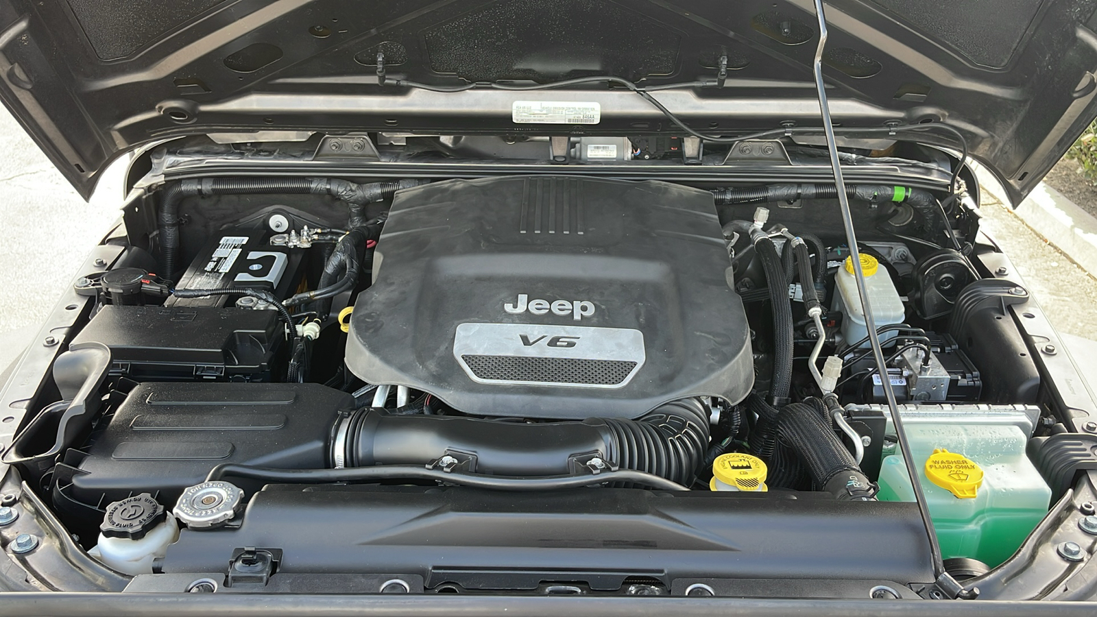 2017 Jeep Wrangler Unlimited Sport 26