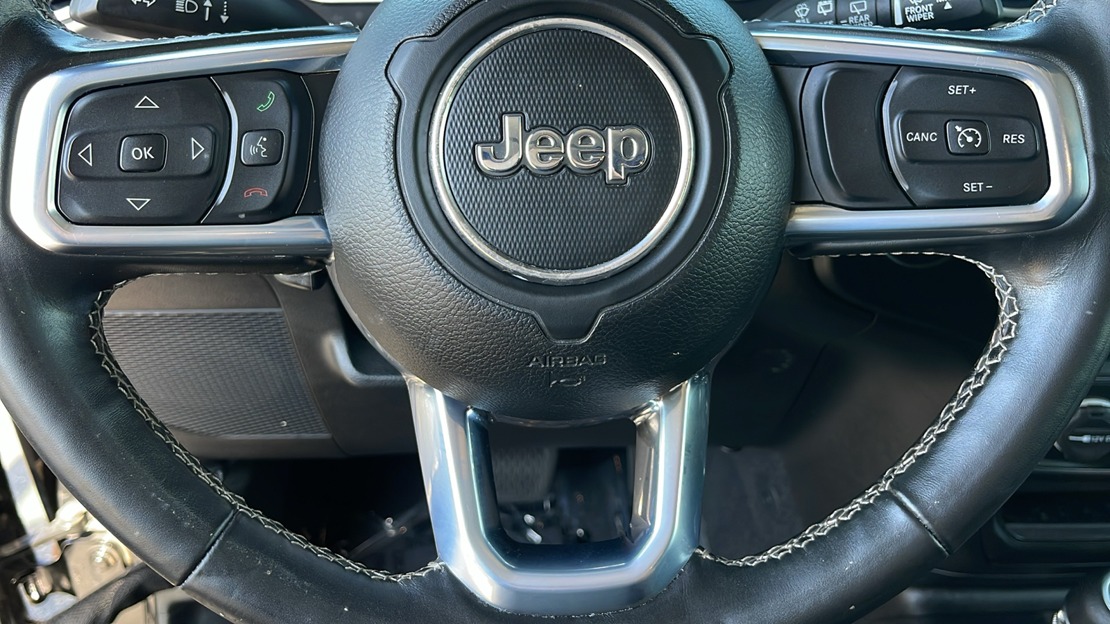 2020 Jeep Wrangler Unlimited Sahara 16