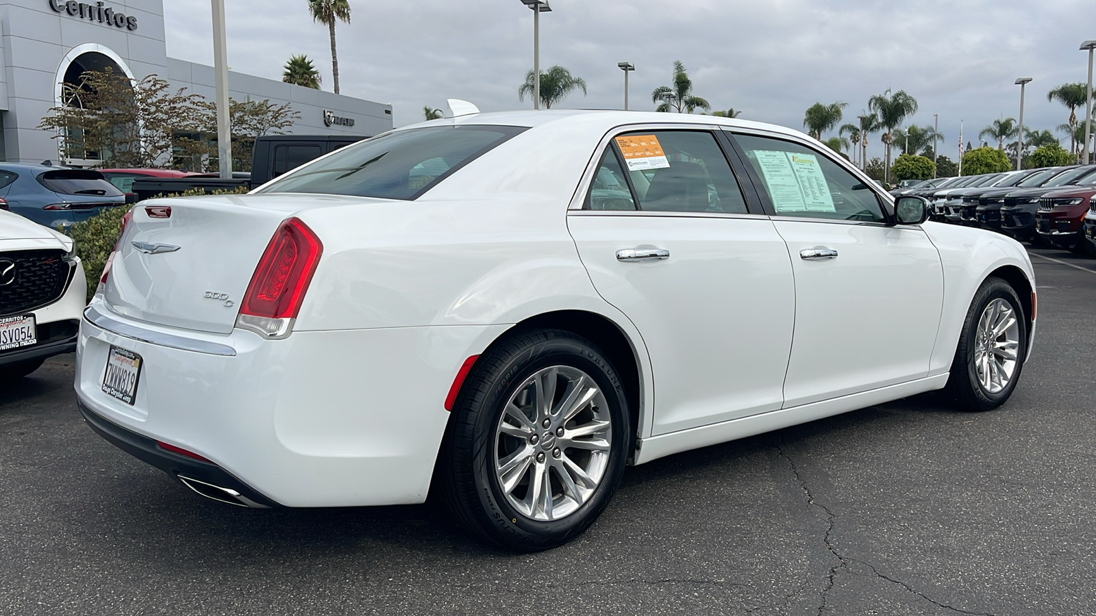 2017 Chrysler 300 300C 6