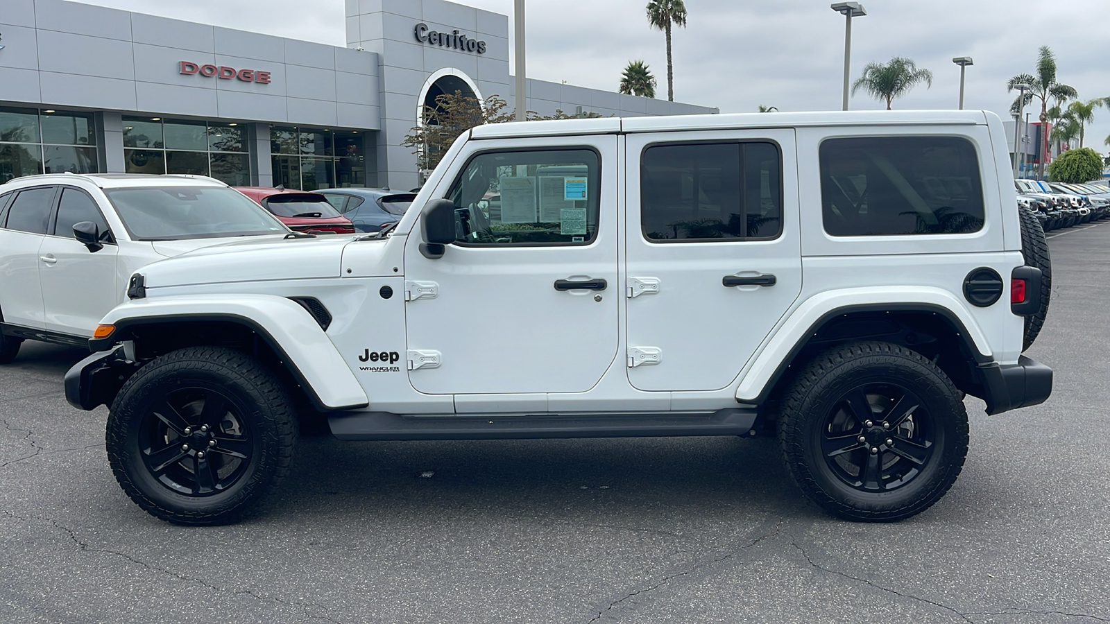 2022 Jeep Wrangler Unlimited Sahara Altitude 3