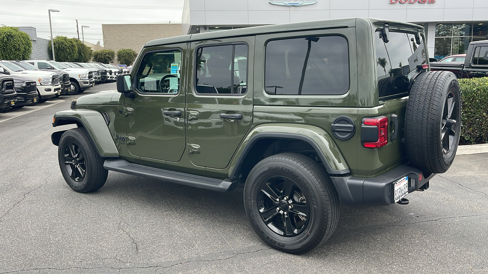 2020 Jeep Wrangler Unlimited Sahara Altitude 4