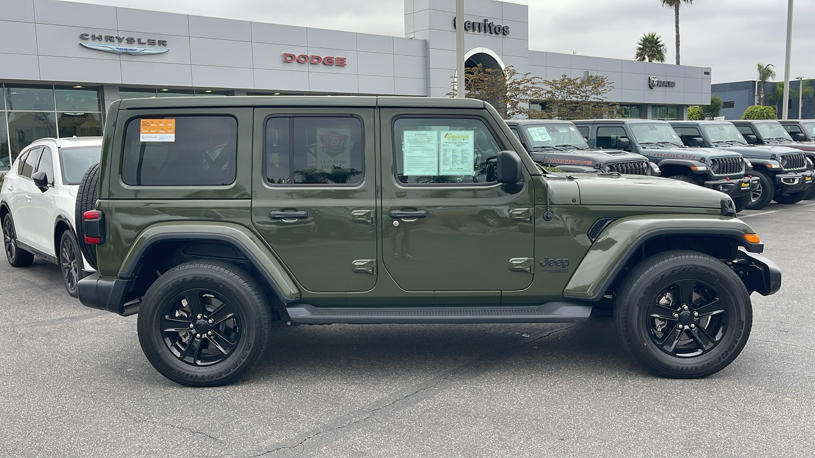 2020 Jeep Wrangler Unlimited Sahara Altitude 7