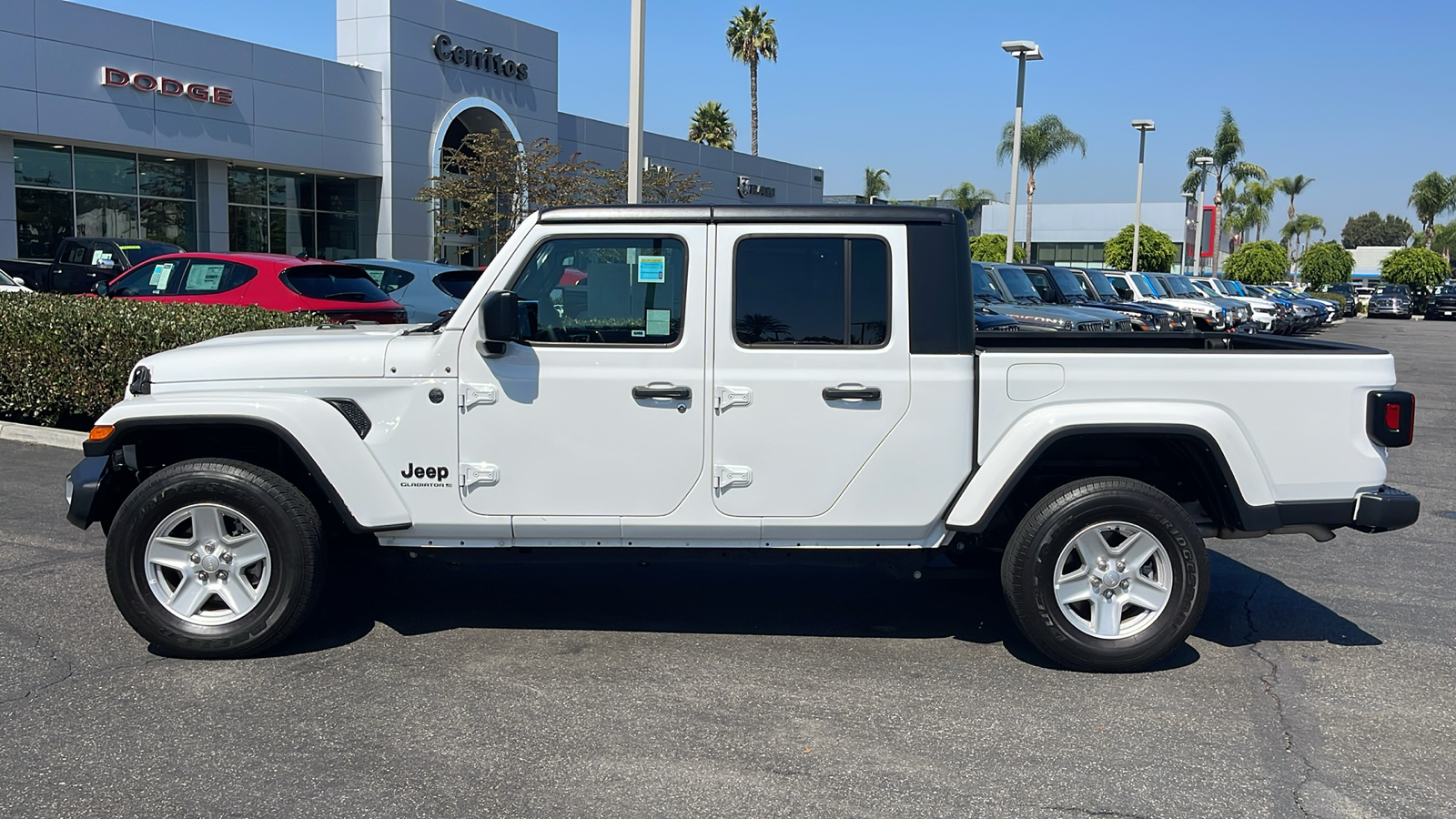 2023 Jeep Gladiator Sport S 3