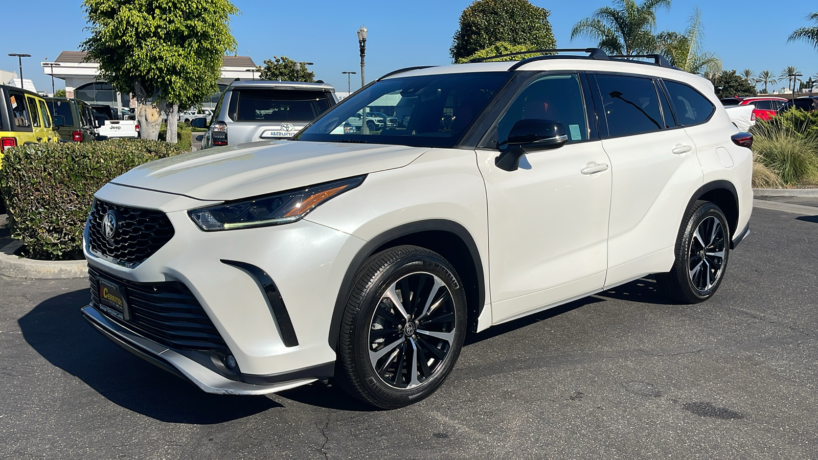 2021 Toyota Highlander XSE 2