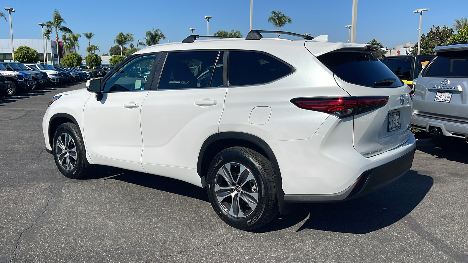 2023 Toyota Highlander XLE 4