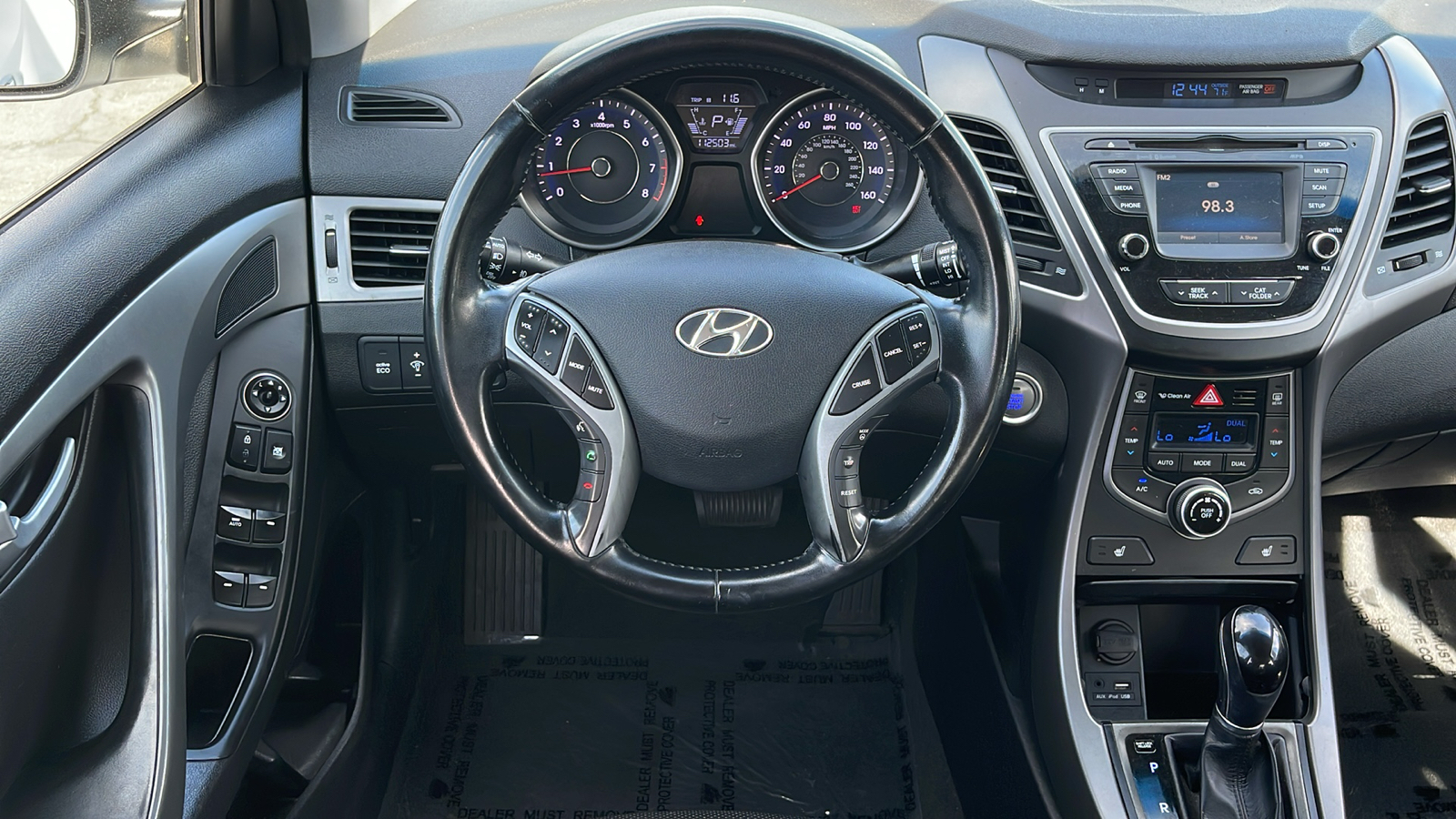 2016 Hyundai Elantra Limited 12