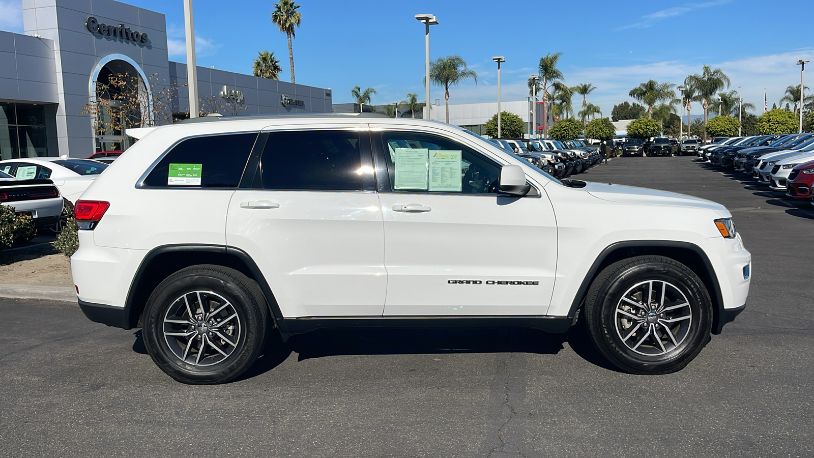 2018 Jeep Grand Cherokee Laredo E 7