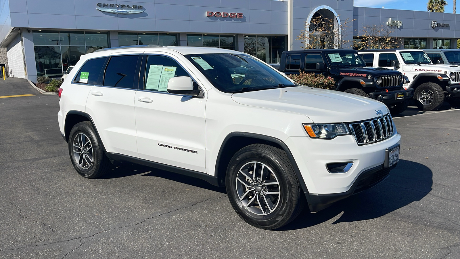 2018 Jeep Grand Cherokee Laredo E 8