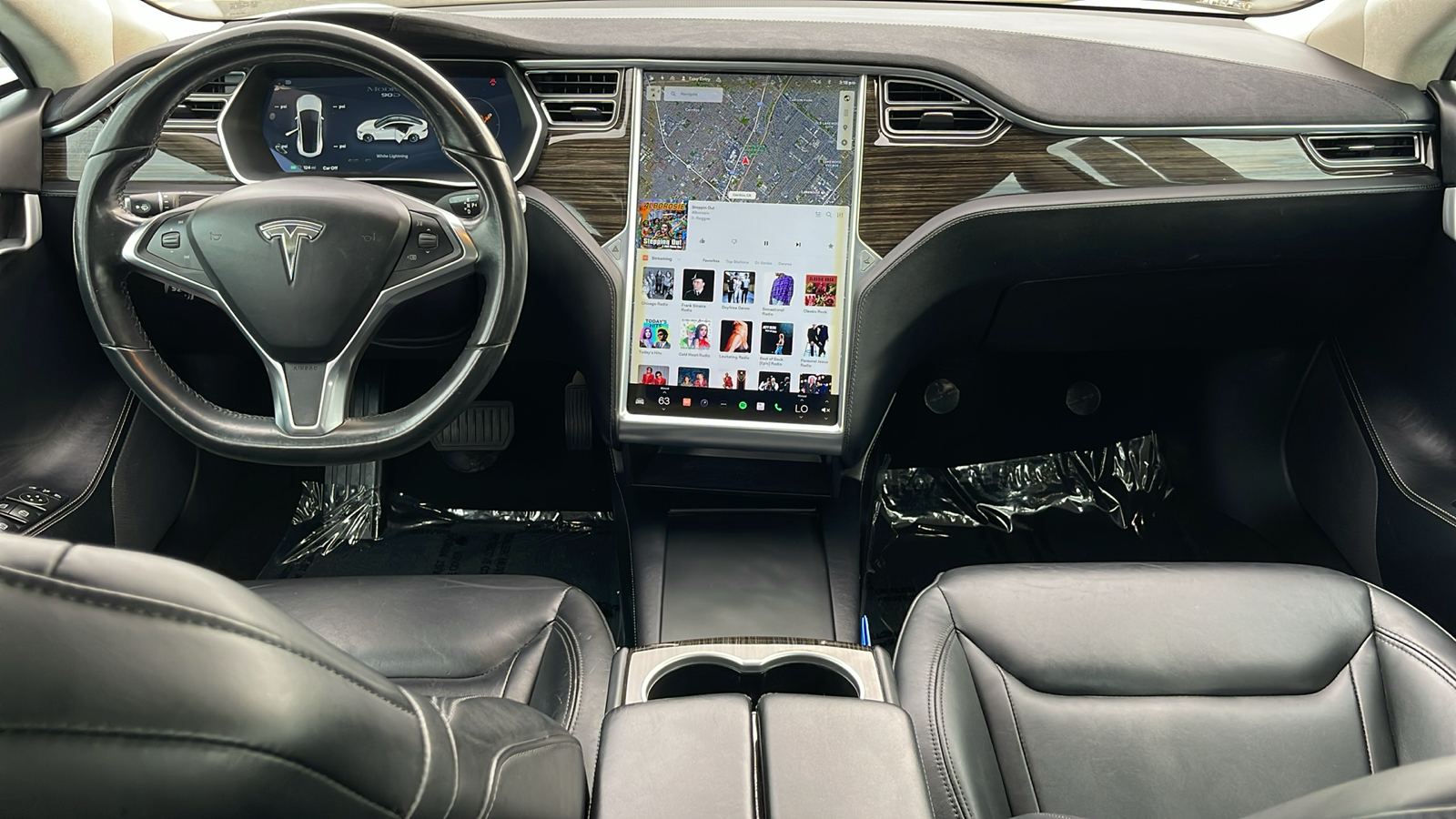 2016 Tesla Model S 90D 13