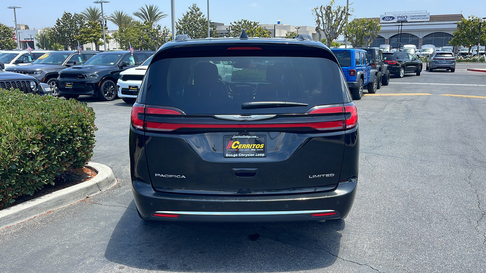 2022 Chrysler Pacifica Limited 5