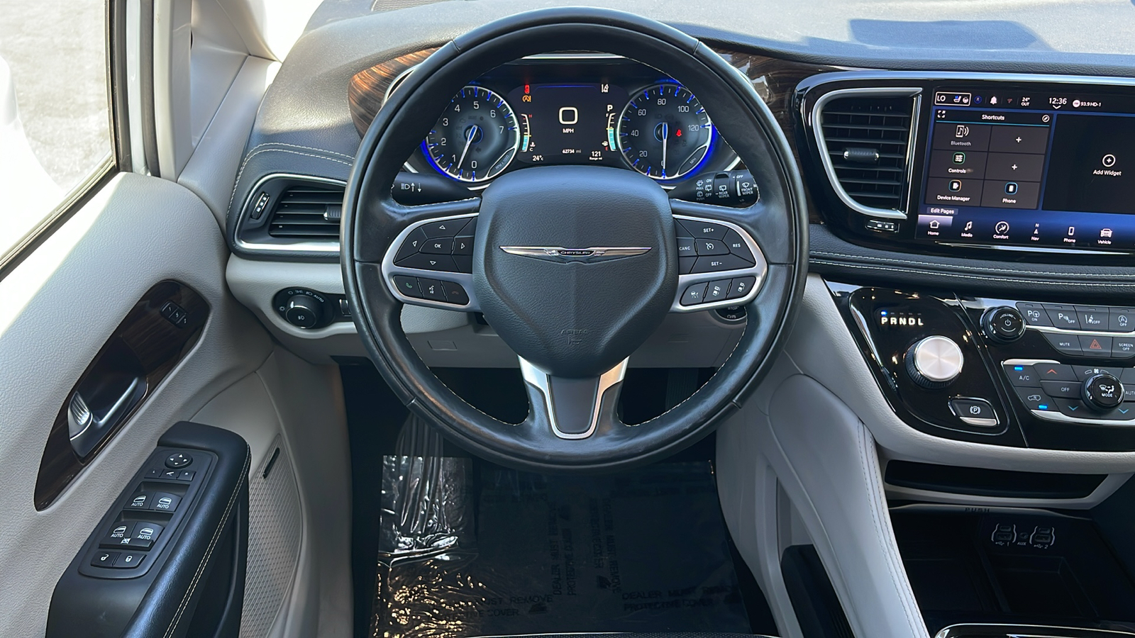 2022 Chrysler Pacifica Limited 12