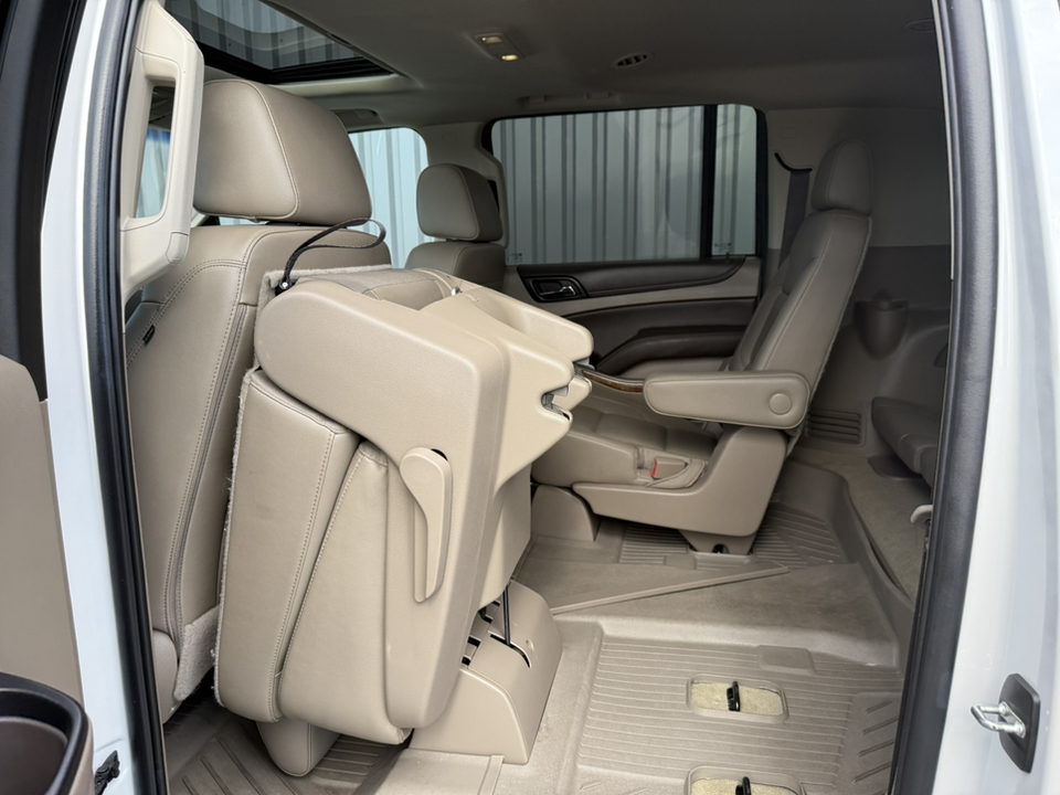 2018 Chevrolet Suburban Premier 34