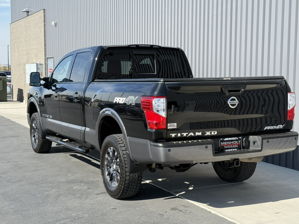 2016 Nissan Titan XD PRO-4X 9