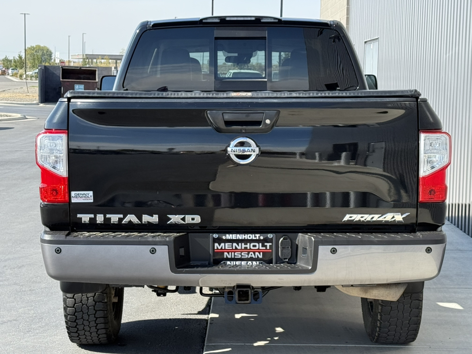 2016 Nissan Titan XD PRO-4X 40