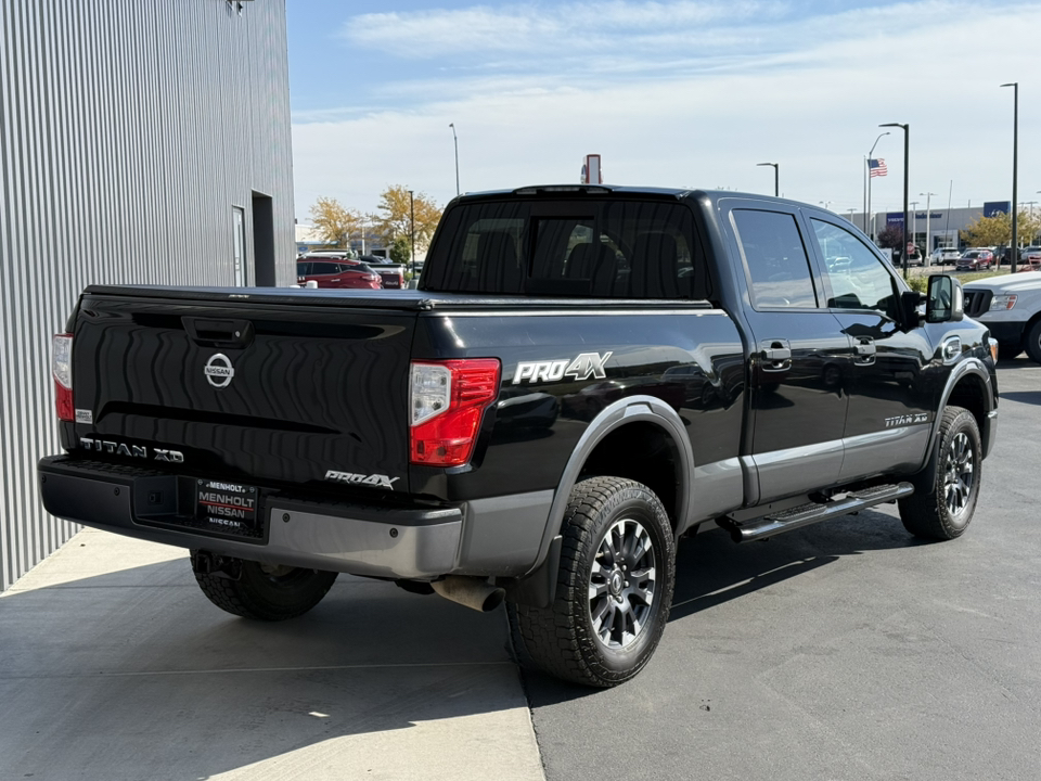 2016 Nissan Titan XD PRO-4X 42