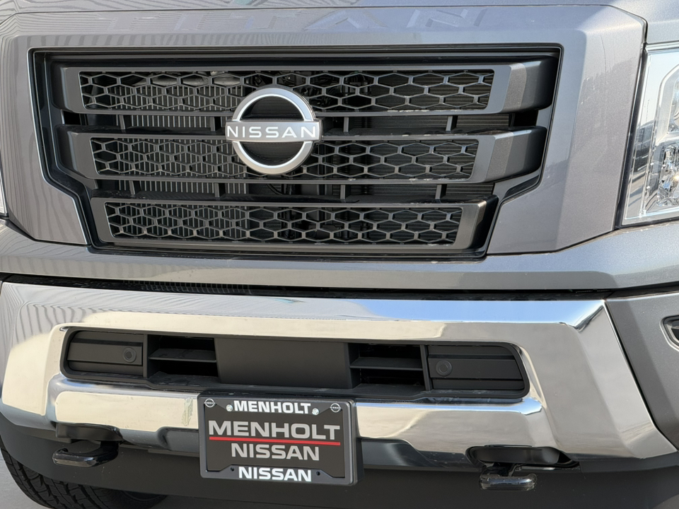 2024 Nissan Titan XD SV 34