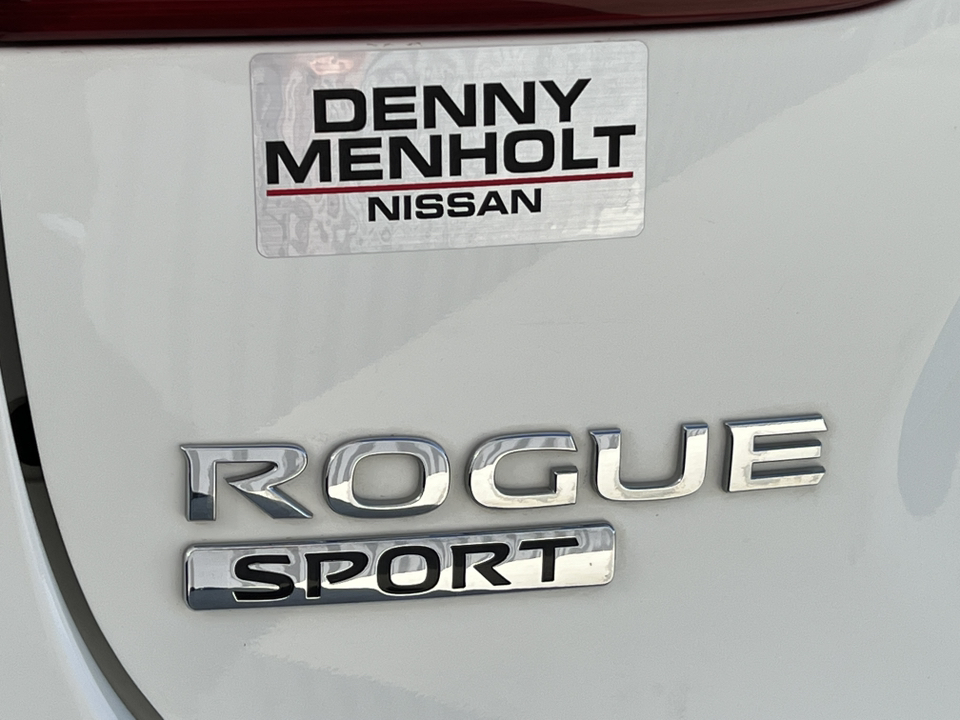 2019 Nissan Rogue Sport S 8