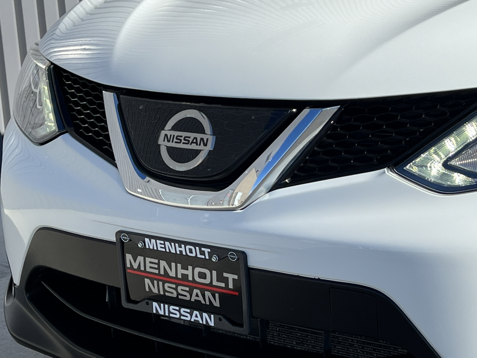 2019 Nissan Rogue Sport S 32