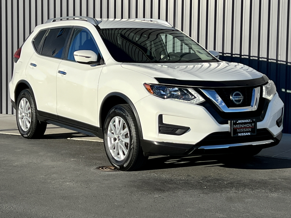 2020 Nissan Rogue SV 1