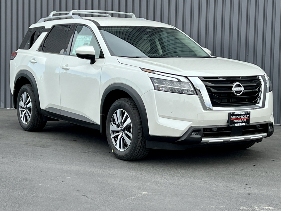 2024 Nissan Pathfinder SL 1