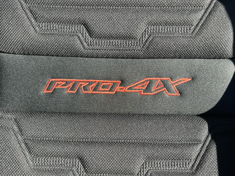 2025 Nissan Frontier PRO-4X Long Box 15