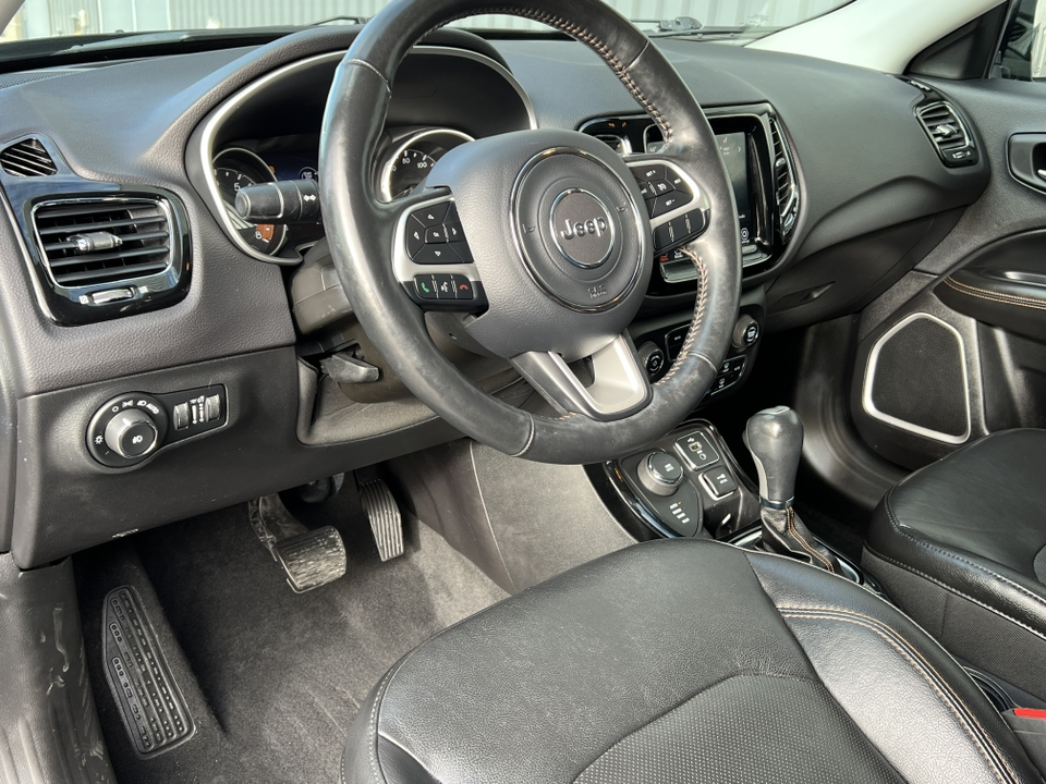 2018 Jeep Compass Limited 18